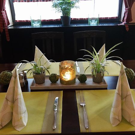 Hotel Weisses Ross Elsterwerda エクステリア 写真
